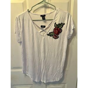 White Rose Tee🖤